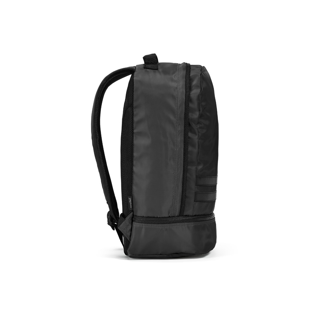 MANCHESTER. Mochila em 290T poliéster reciclado em sarja com forro em 210D poliéster reciclado - Imagem 13